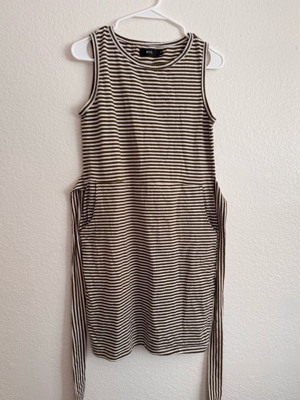 Striped Sleeveless Pocket Dress in Black and White